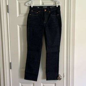 NWT J.Crew women’s 9” mid-rise vintage slim-straight fit jean 28 - resin wash